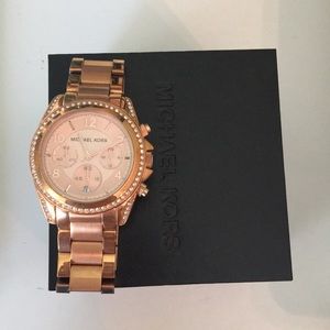 Michael Kors rose gold watch
